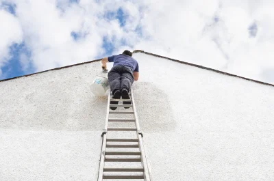 Peinture extérieure à Saint-Hellier — façades et ravalement